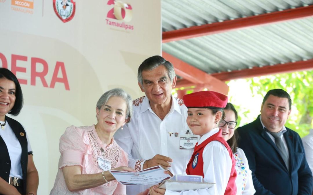 APADRINAN AMÉRICO Y MARÍA A ESTUDIANTES DE XICOTÉNCATL; PRESUPUESTO SIN LÍMITES PARA BECAS