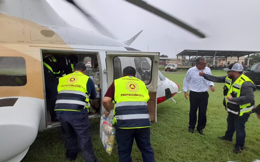 ENVÍA GOBERNADOR DEL ESTADO APOYO AÉREO A COMUNIDADES DE HIDALGO