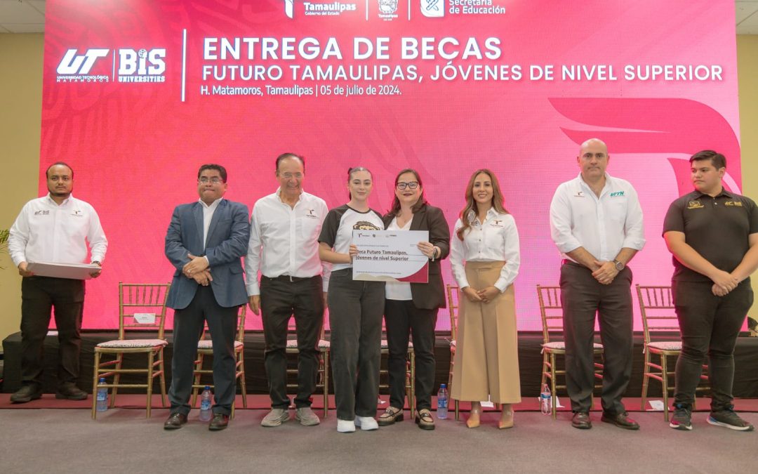 ATESTIGUA SECRETARIA DE EDUCACIÓN ENTREGA DE 624 BECAS A ESTUDIANTES DE LA UTM