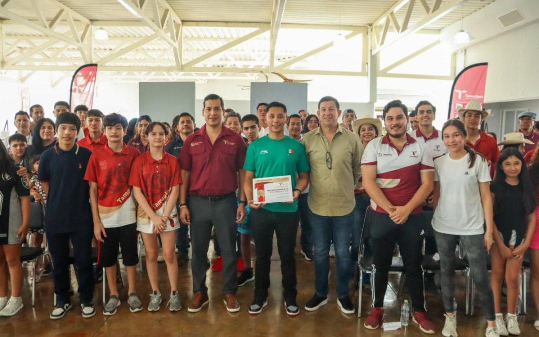 EL OLÍMPICO EDSON RAMÍREZ REALIZA CHARLA DE MOTIVACIÓN A ATLETAS TAMAULIPECOS