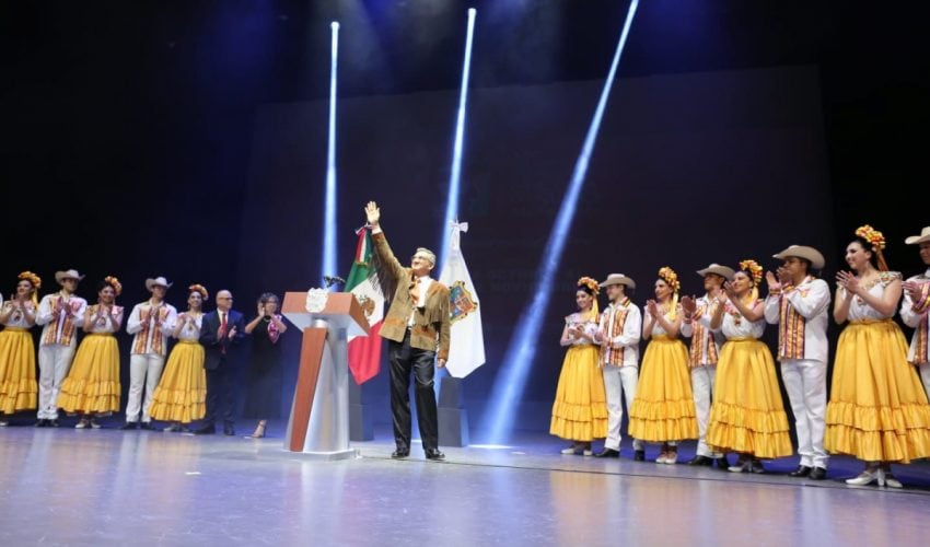 Inaugura Américo el XXII Festival Internacional en la Costa del Seno Mexicano