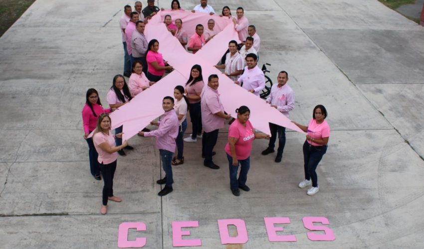 Reciben mujeres de CEDES pláticas y programas preventivos contra el cáncer de mama