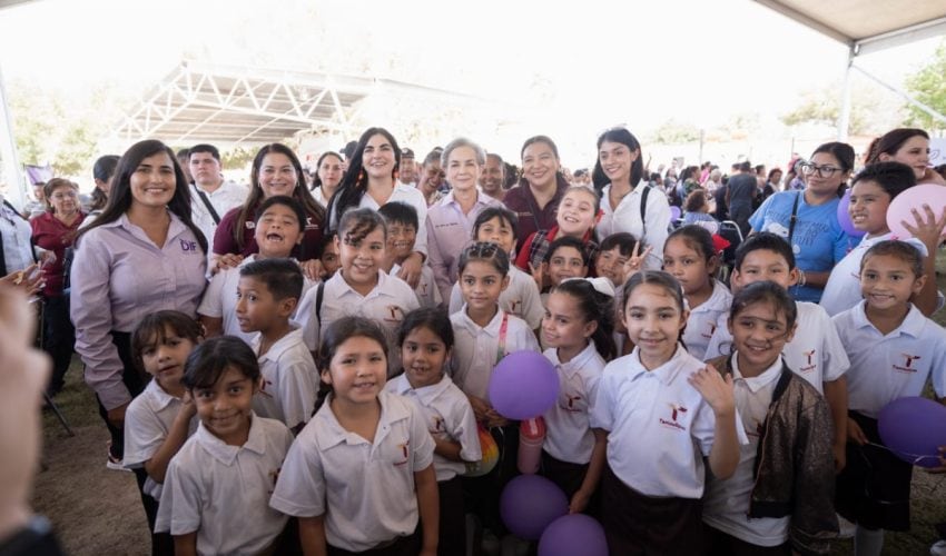 Lleva María de Villarreal la brigada “Transformando Familias” a la región ribereña