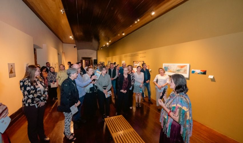 Inauguran con éxito exposición de José Reyes Meza