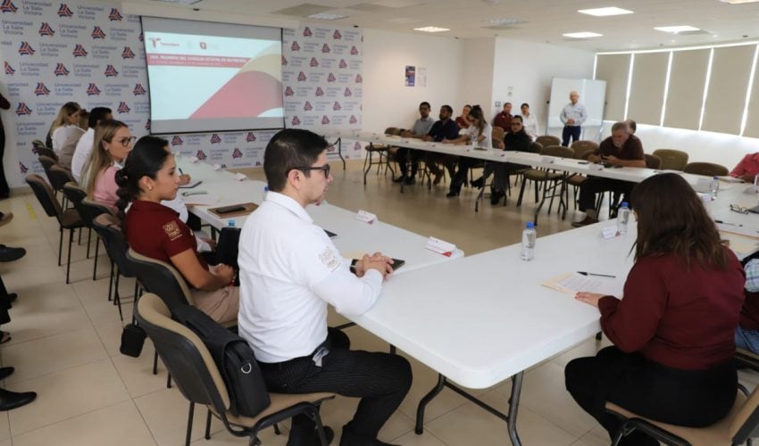 Se reúne gobernador de Tamaulipas con presidenta Claudia Sheinbaum