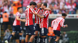 Chivas con dos minutos de inspiración acaba con racha sin ganar